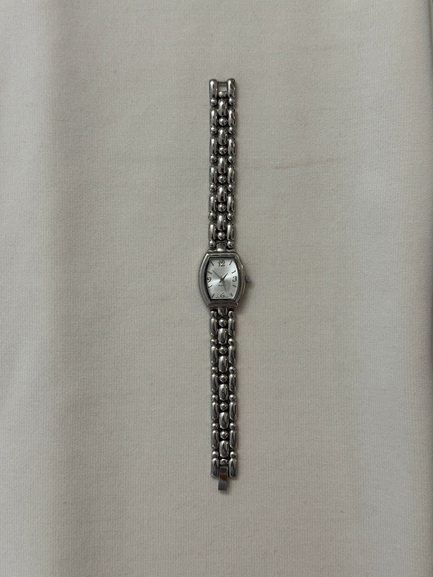 Silver Tone Watch Quartz