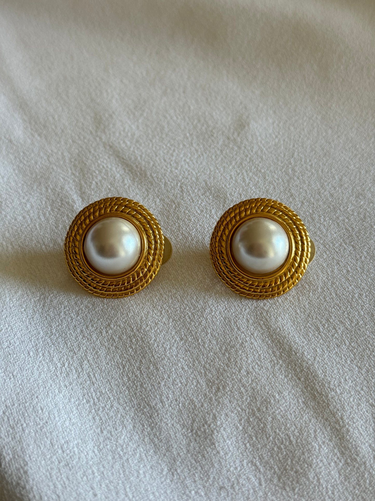 Anne Klein Vintage Earring